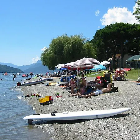 Luminosa Pianello Del Lario